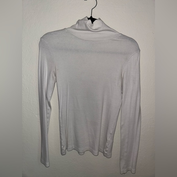 White Cotton Turtle Neck - Picture 1 of 1